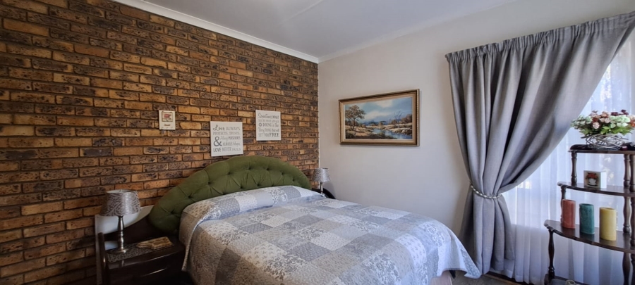 4 Bedroom Property for Sale in La Provance Free State